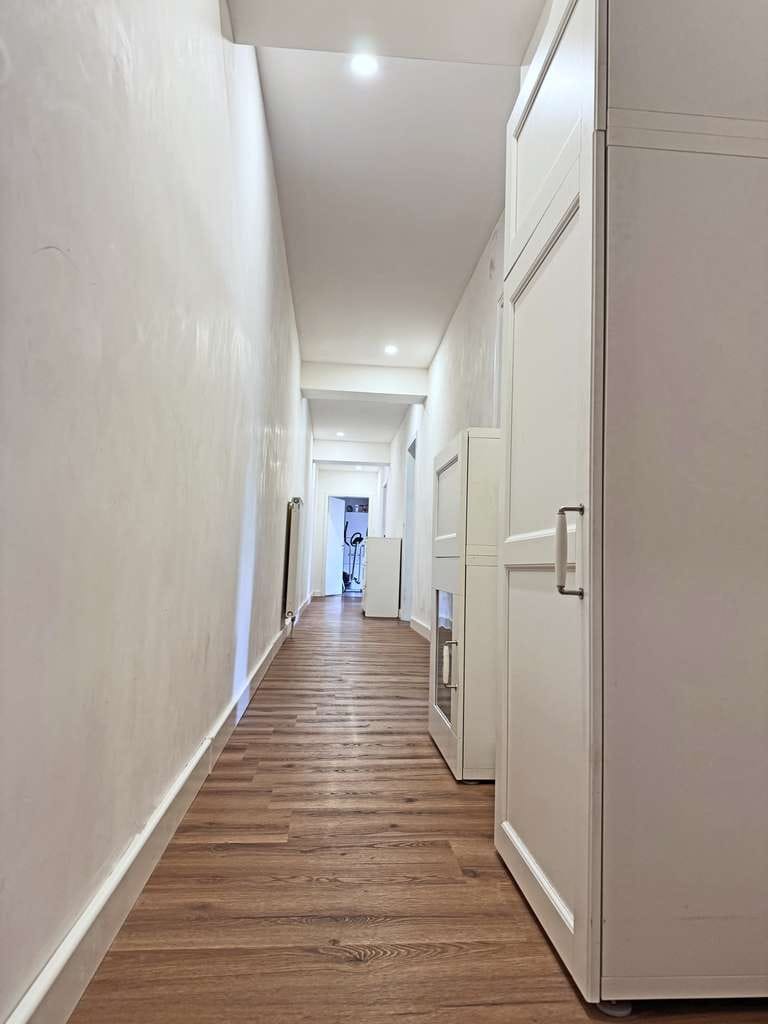Immobilie in Ochtendung - Ruhig wohnen in zweiter Reihe: Vielseitiges Einfamilienhaus mit XXL-Balkon und riesigem Potenzial - Bild 2