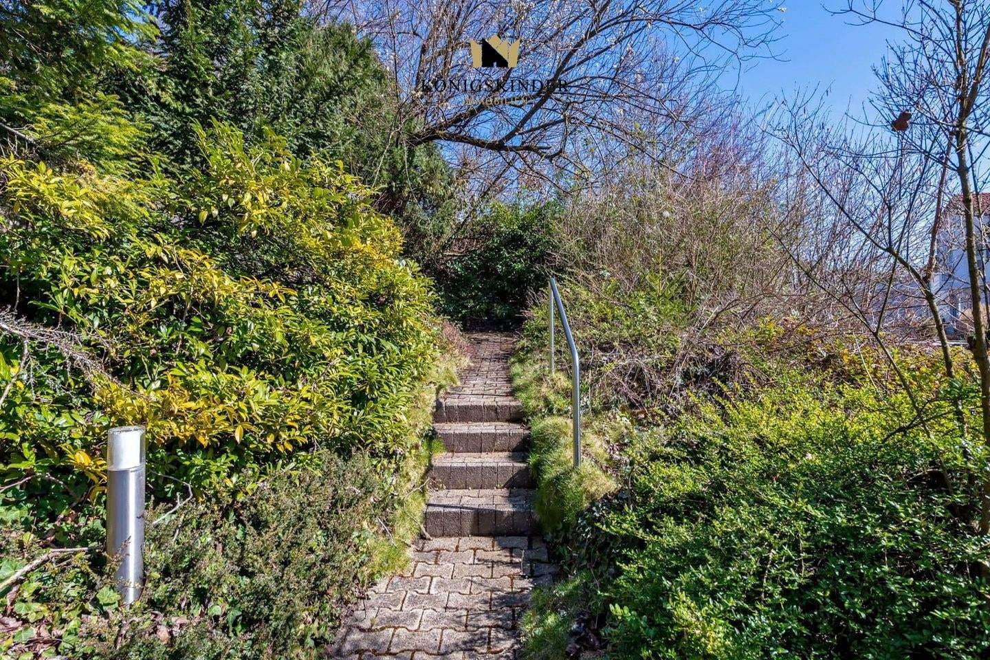 Immobilie in Plüderhausen - NEU: PROVISIONSFREI Großzügiges Wohnen mit 4,5 Zi. im 1. OG & 1,5 Zi. im DG mit sonnigem XL-Garten! - Bild 2