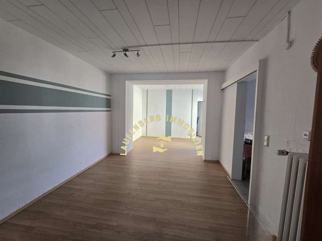 Immobilie in Eitorf - Reihenmittelhaus in Eitorf-Bach – Modernisierungsbedürftig mit Option auf zwei Wohneinheiten - Bild 3