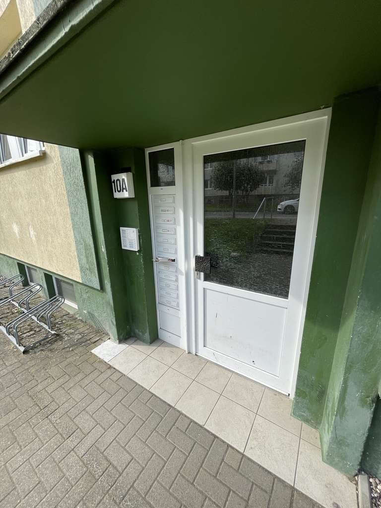 Immobilie in Dorf Mecklenburg - Vermietete 2-Zi.-Wohnung im Hochparterre mit Westbalkon – 6,8% Rendite nahe Wismar - Bild 2