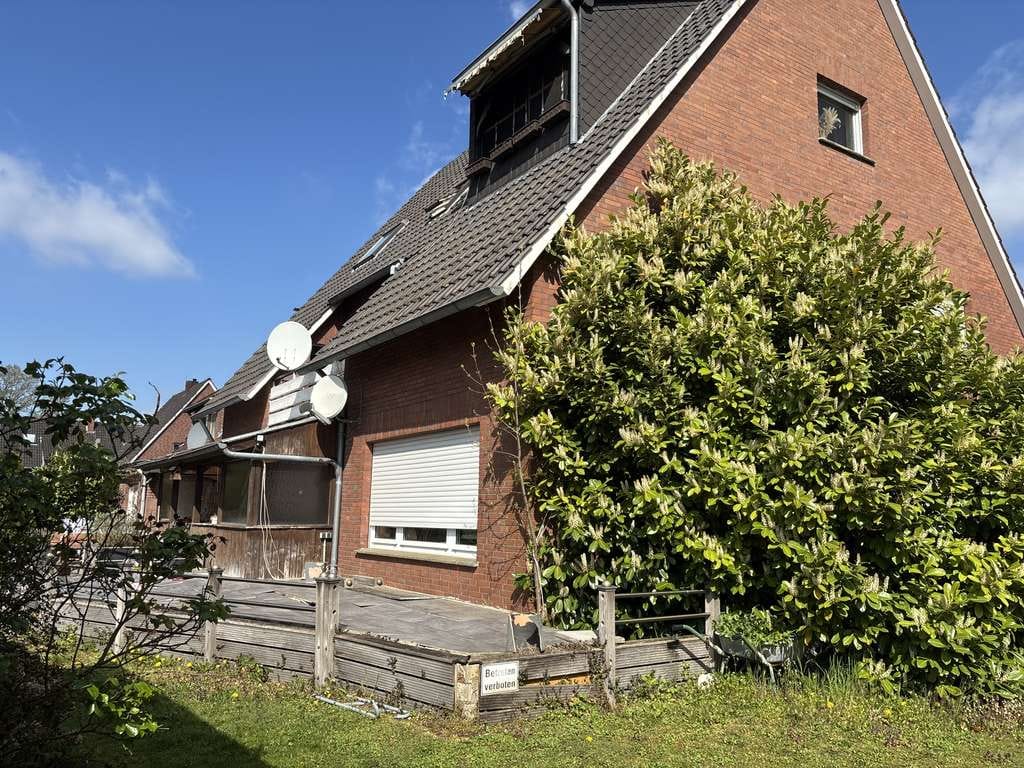 Immobilie in Harsewinkel - Tolles Zweifamilienhaus in guter Lage von Harsewinkel-Marienfeld - Bild 1