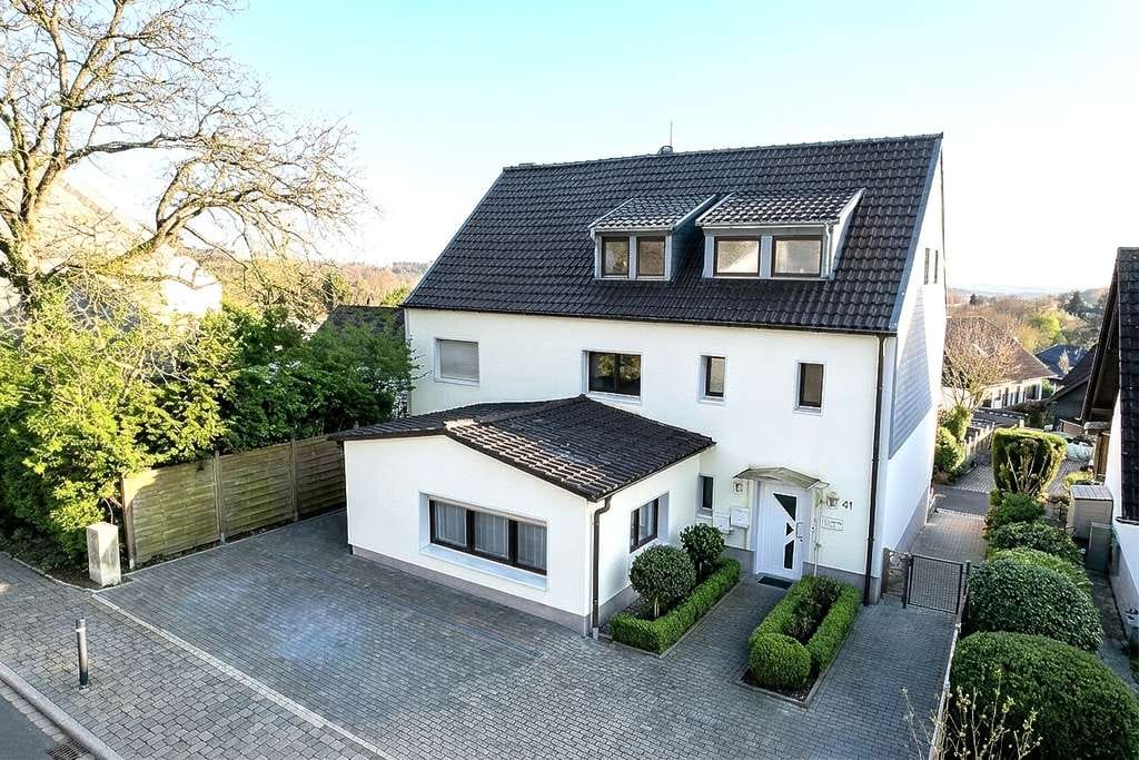 Immobilie in Ruppichteroth - Gepflegtes 3-Familienhaus in Winterscheid - Bild 1