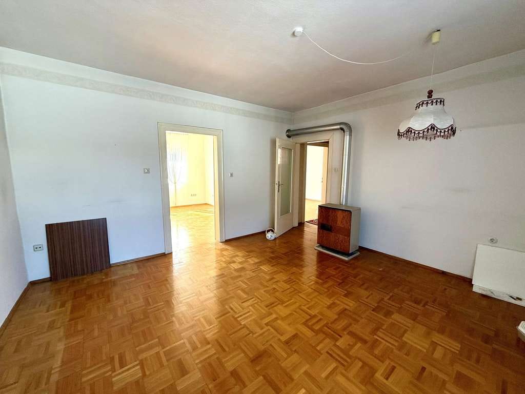 Immobilie in Schifferstadt - Anwesen mit viel Potenzial und Charme - Haus im Dornröschenschlaf - Bild 2