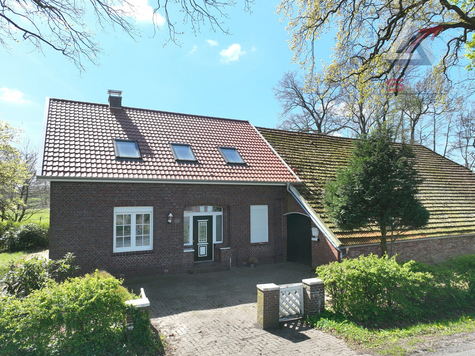 Immobilie in Filsum - Traumhaus - wunderschön sanierter Resthof - Bild 1