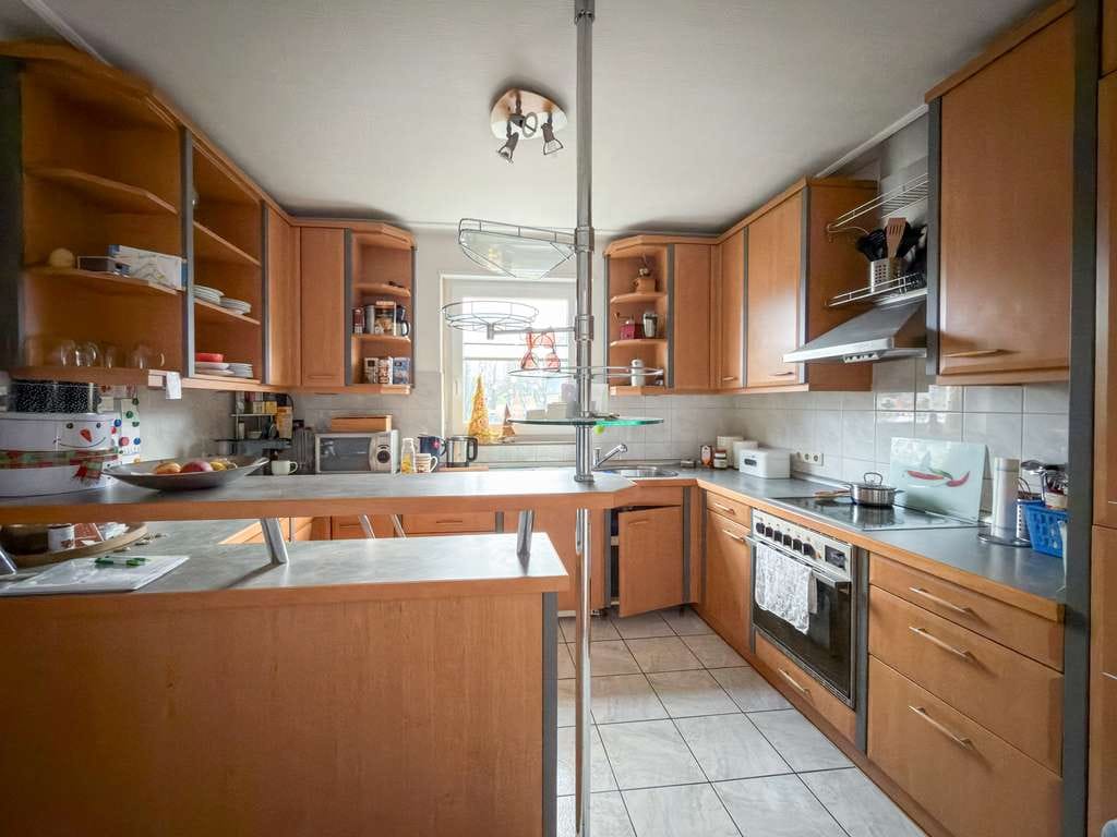 Immobilie in Bellheim - Großzügiges Wohnen mit Keller, Garten, Terrasse und Garage in Bellheim - Bild 2
