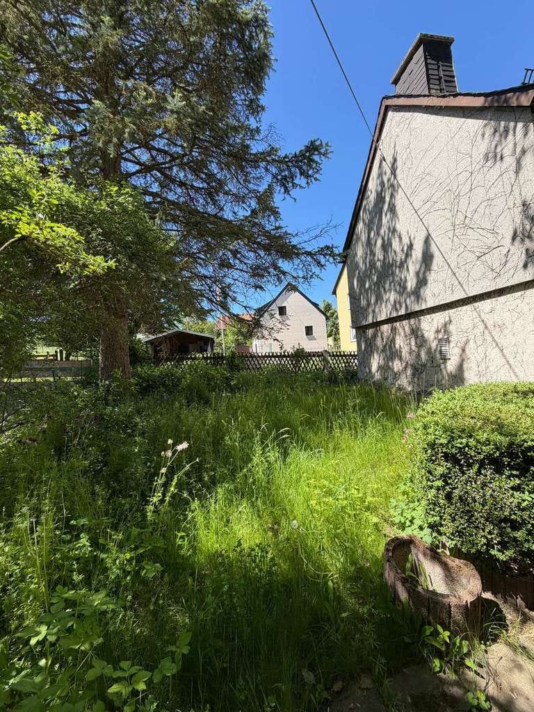 Immobilie in Töpen - Ruhig gelegenes Einfamilienhaus mit Garten und viel Potenzial zur Fertigstellung - Bild 3