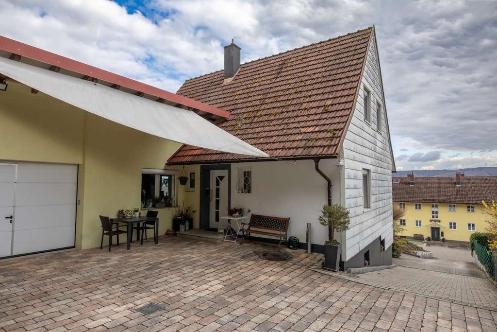 Immobilie in Dogern - Ein Haus mit Charme auf tollem Grundstück! - Bild 3