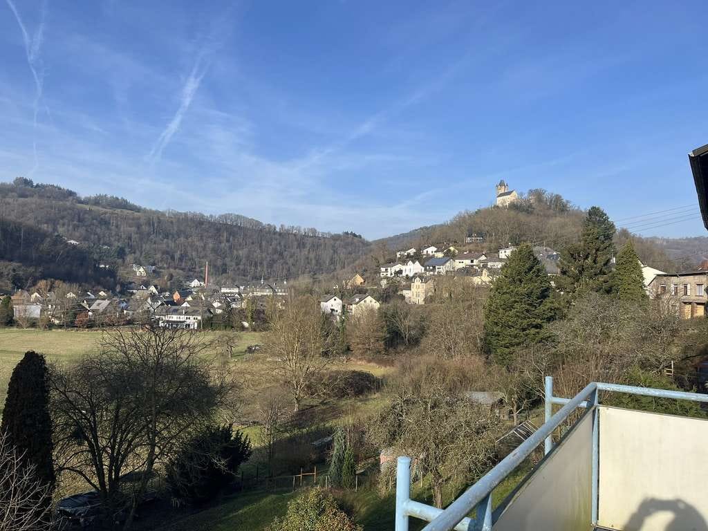Immobilie in Nassau - Nassau: Mehrfamilienhaus mit vielen Möglichkeiten und tollem Ausblick! - Bild 3