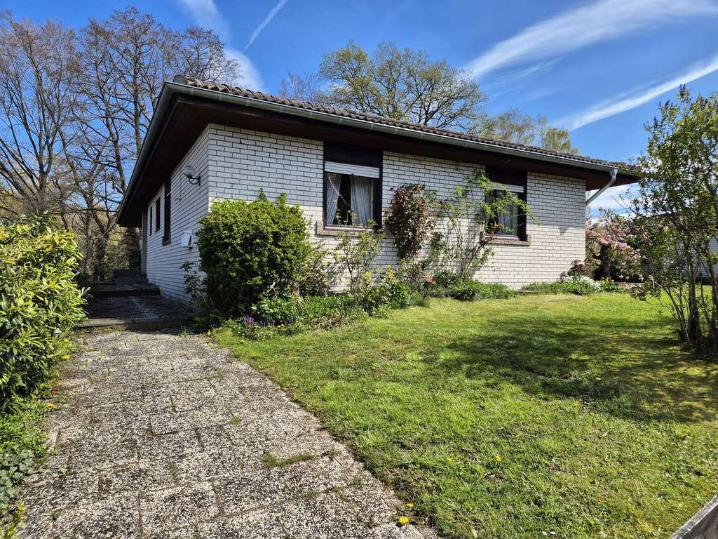 Immobilie in Roetgen - Freistehendes Einfamilienhaus mit Einliegerwohnung in Roetgen von privat zu verkaufen - Bild 0