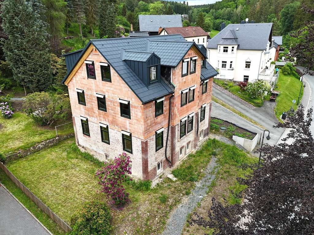 Immobilie in Bad Elster - Rohdiamant in Bad Elster: 261 m², Energie A+ konzipiert & förderfähig - Bild 2