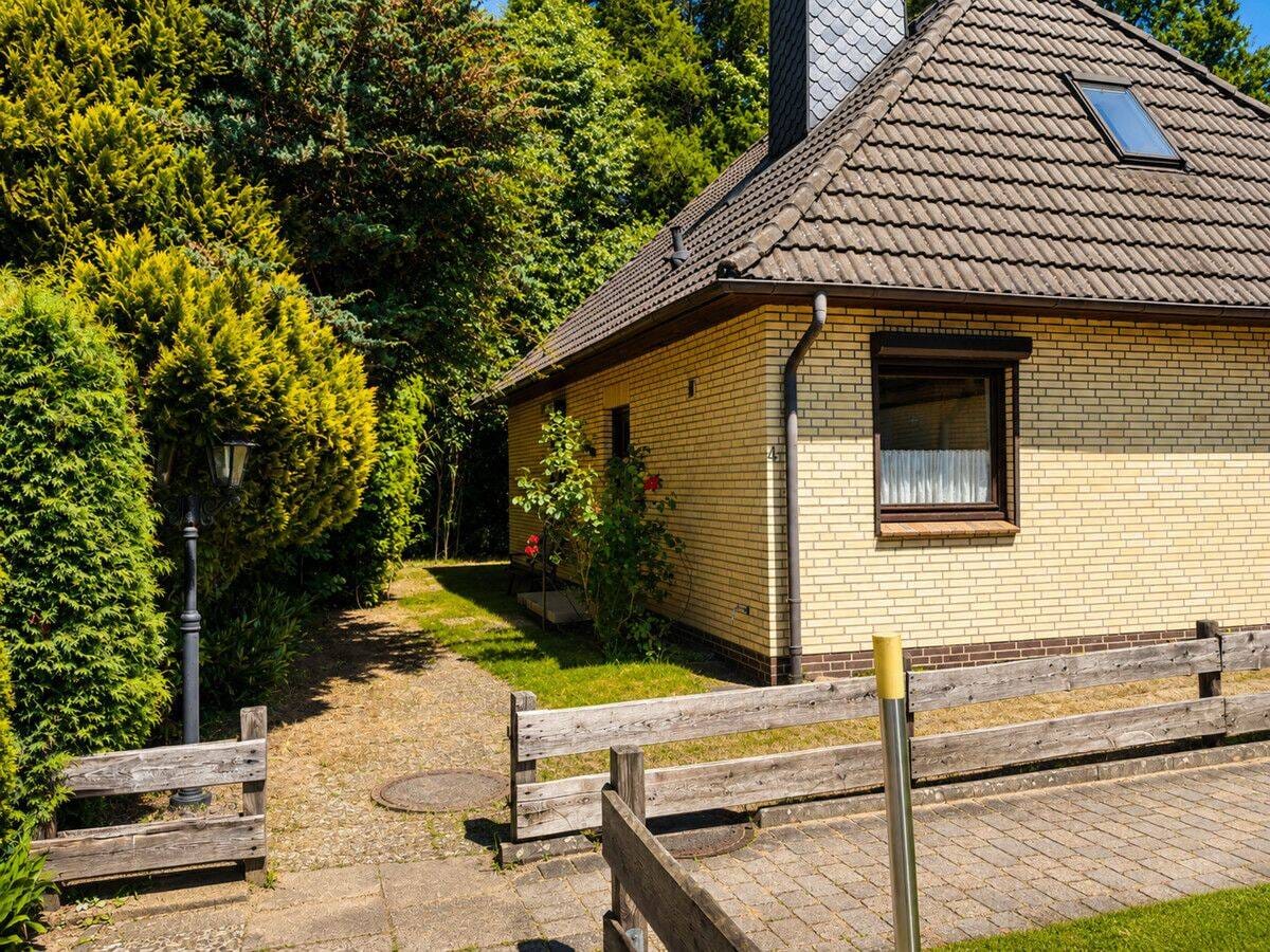 Immobilie in Ellerbek - Familienfreundliches Einfamilienhaus mit viel Potenzial - Bild 1