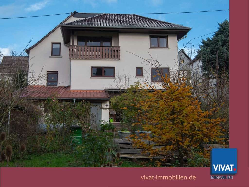 Immobilie in Grävenwiesbach - Historischer Charme trifft moderne Wohnqualität in herrlicher Randlage! - Bild 1