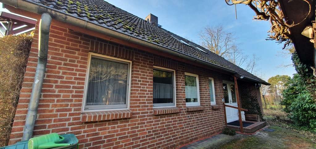 Immobilie in Gorleben - Gepflegt + großzügig * 1-2 Familienhaus in ruhiger, bevorzugter Lage * 2 Küchen * 2 Bäder uvm - Bild 1