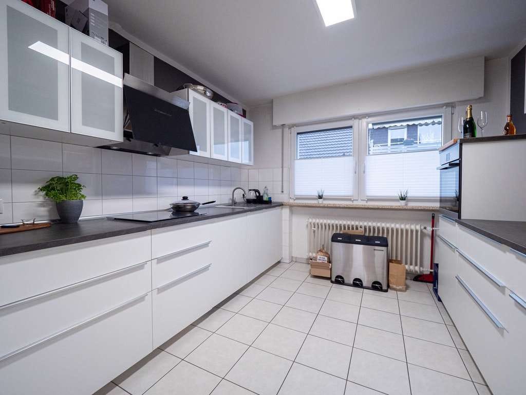 Immobilie in Niederkassel - Gepflegtes Mehrfamilienhaus mit Potenzial in Niederkassel-Mondorf - Bild 4