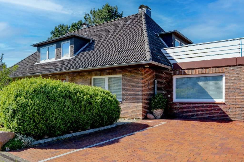 Immobilie in Sankt Peter-Ording - Großzügiges Einfamilienhaus in ruhiger Lage von St. Peter-Ording - Bild 2