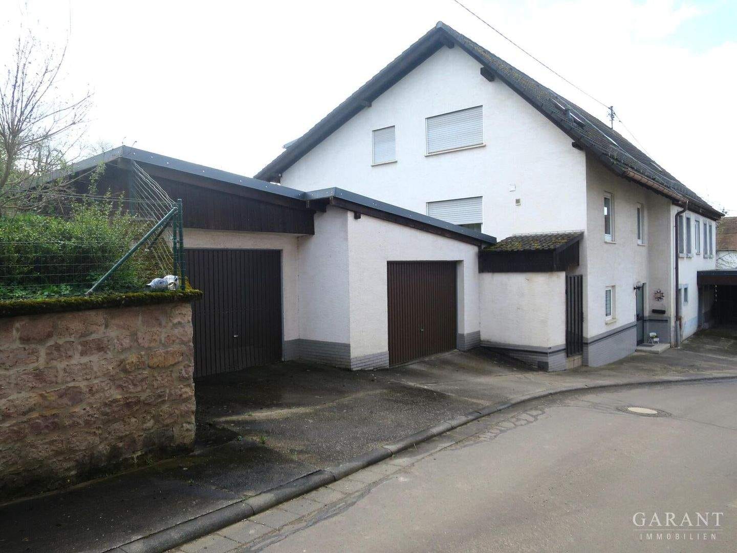Immobilie in Heiligenmoschel - Ein-/Zweifamilienhaus mit schönem Garten - perfekt für die Großfamilie - Bild 1