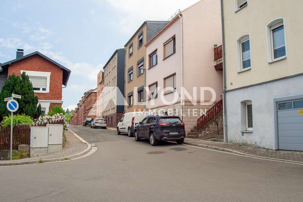 Immobilie in Zeulenroda-Triebes - Großzügiges Einfamilien- oder Mehrgenerationenhaus mit gepflegtem Garten - Bild 0