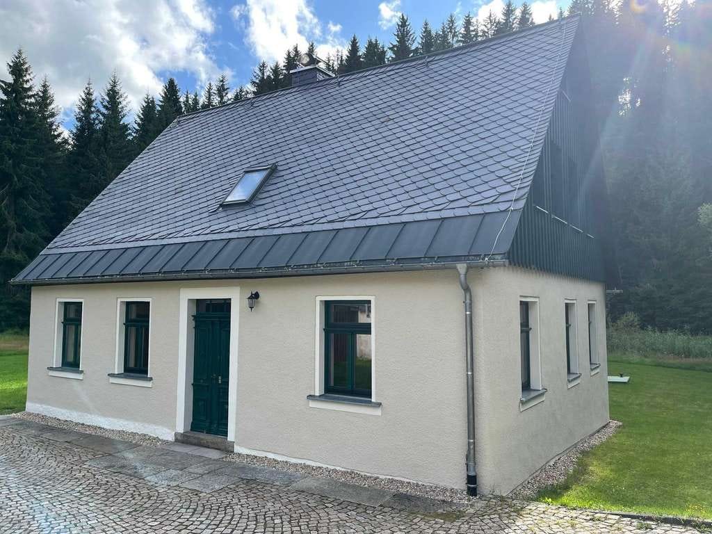 Immobilie in Eibenstock - Naturnah Wohnen im Forsthaus - Bild 1