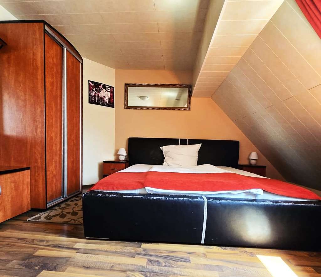 Immobilie in Bietigheim - Hotelimmobilie als Wohntraum von morgen – mit Sauna und Stellplätzen - Bild 4