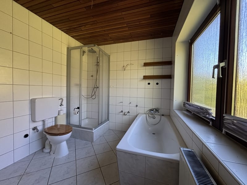 Immobilie in Schwanewede - Viel Potential - Teilvermietetes Zweifamilienhaus inkl. Baugrundstück in Schwanewede!/Faktor 16 - Bild 4