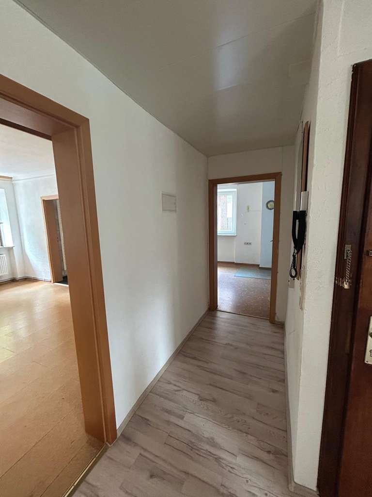 Immobilie in Untermünkheim - Erdgeschosswohnung mit Garten & Garage und Kaminanschluss - Bild 1
