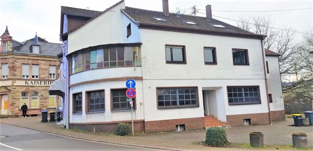 Immobilie in Merzig - Kapitalanlage oder Eigennutzung – Mehrfamilienhaus mit genehmigtem Ausbaupotenzial - Bild 1