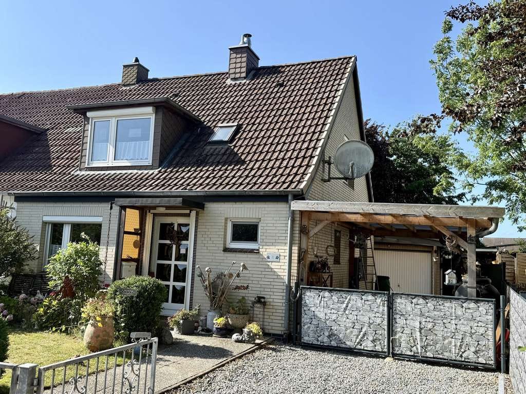 Immobilie in Scharbeutz - Kleines Reihenendhaus, dörflich und doch ostseenah gelegen - Bild 0