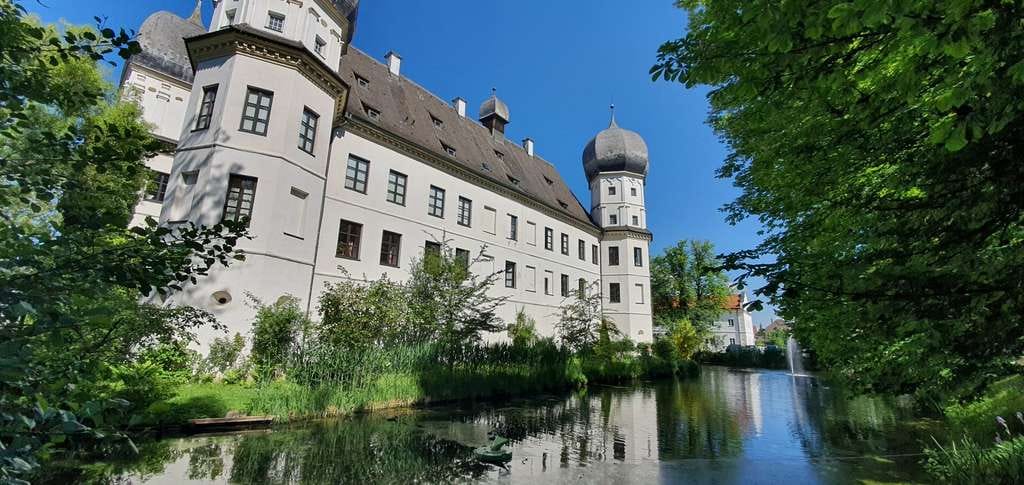 Immobilie in Schwindegg - ... Wohnen im historischen Renaissance-Schloss ... - Bild 0