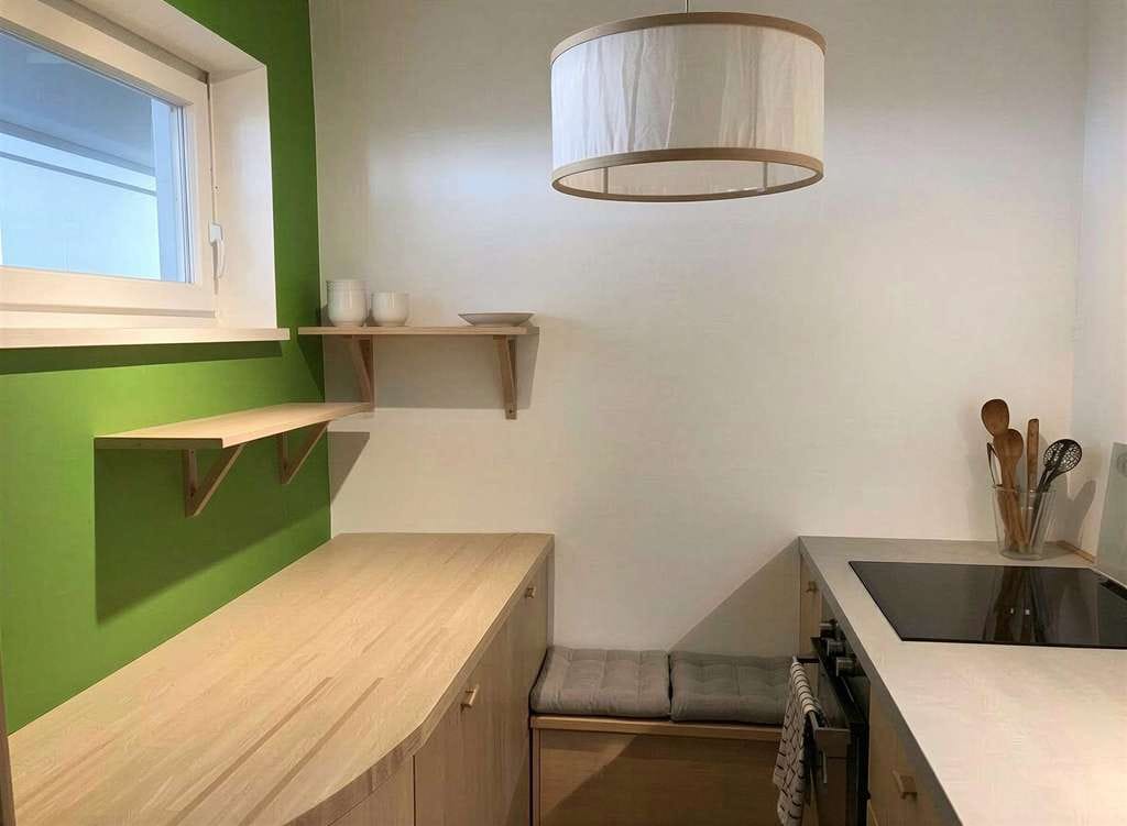 Immobilie in Chiemsee - Prien a. Chiemsee: 1-Zi Apartment, idyllisch und ruhig, 300 m zum See, mit Entwicklungspotenzial - Bild 3