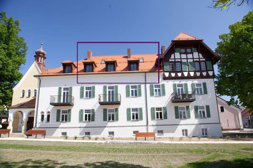 Immobilie in Waldmünchen - Lichtdurchflutete 2-Zimmer-Wohnung
im restaurierten Baudenkmal - Bild 1