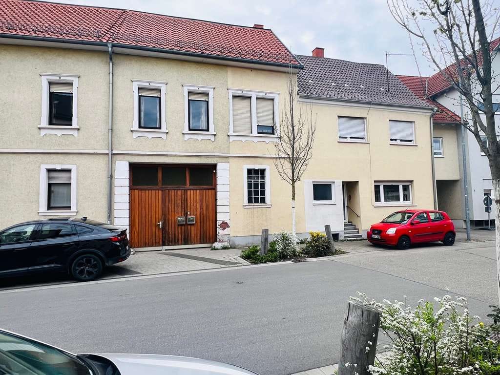 Immobilie in Waghäusel - Wo Geschichte auf Potenzial trifft: Ihr neues Projekt im Herzen von Wiesental - Bild 2