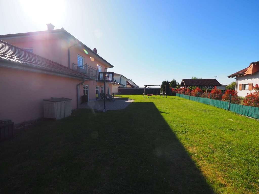 Immobilie in Herschberg - AUSSERGEWÖHNLICHES EINFAMILIENHAUS MIT VIEL PLATZ, DOPPELGARAGE UND SCHÖNEM GARTEN - Bild 3