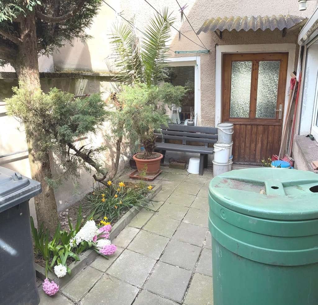 Immobilie in Roßwein - Kleines EFH mit idyllischer Terrasse - Bild 1