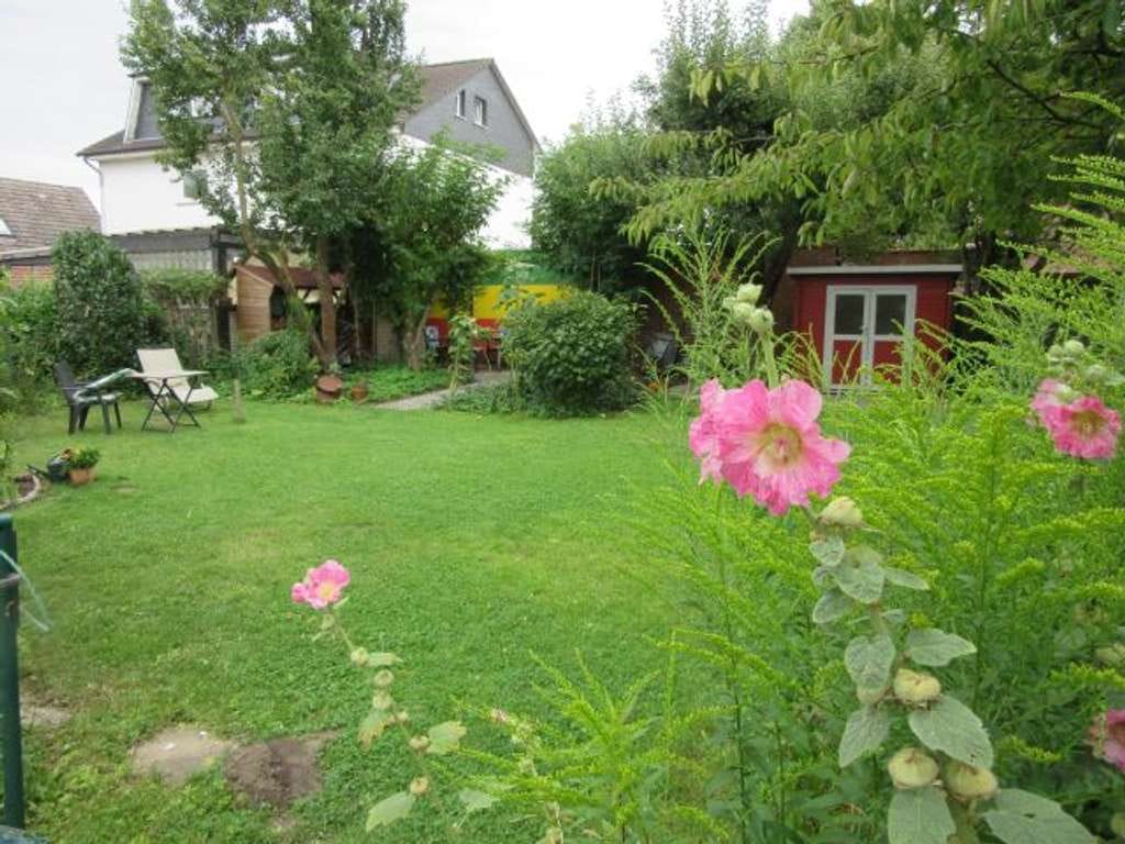 Immobilie in Wennigsen (Deister) - Komplett modernisierte 3,5-Zimmer-ETW in Vierfamilienhaus mit 2 Stellplätzen und großer Gartenfläche - Bild 4