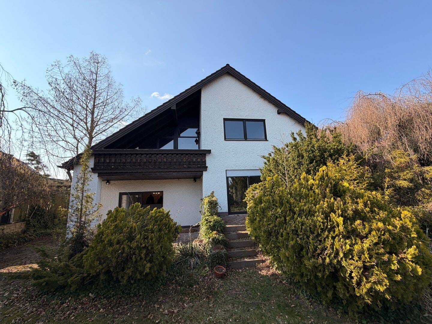 Immobilie in Heilsbronn - Top Objekt mit Potenzial! Wohnen & Arbeiten unter einem Dach – Zweifamilienhaus mit 2 Eingängen - Bild 1