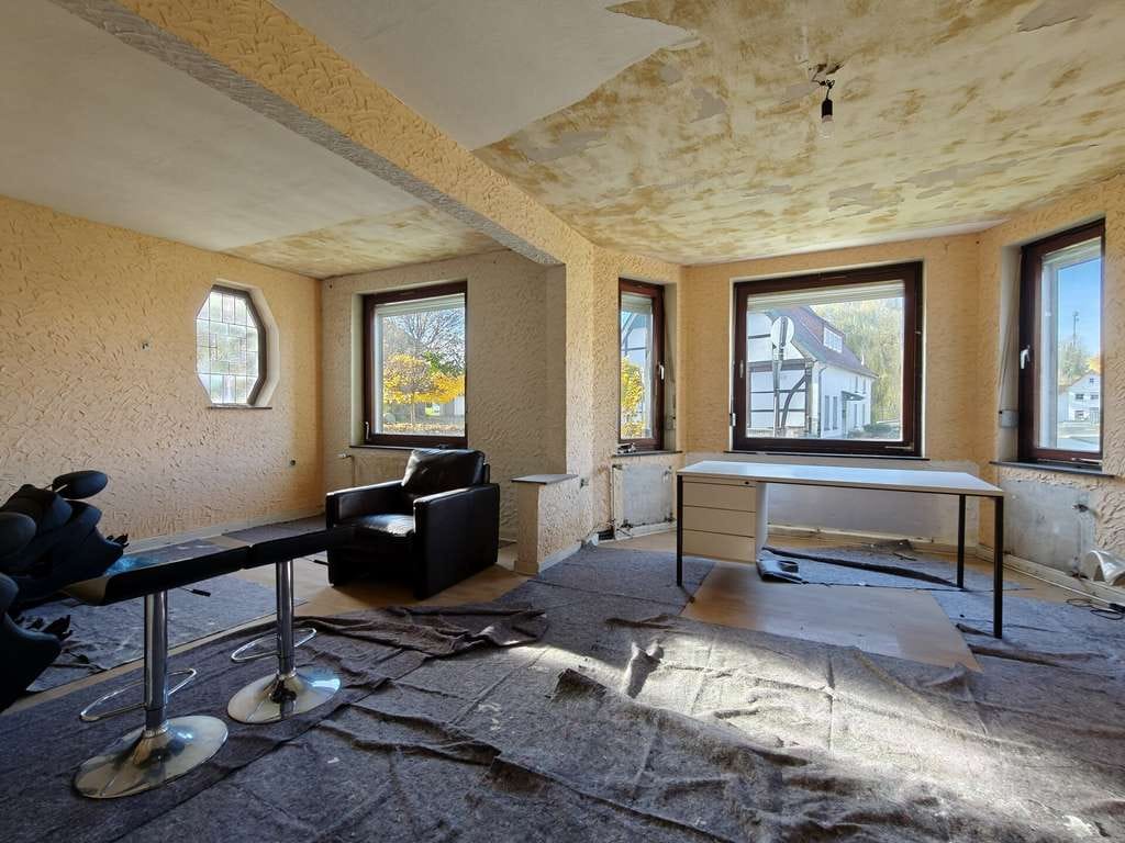 Immobilie in Kalletal - Sanieren, einziehen, wohlfühlen! Ein- bis Zweifamilienhaus in Kalletal- Langenholzhausen - Bild 1
