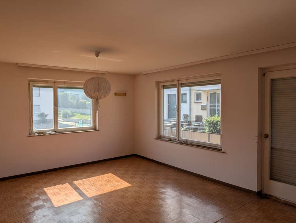 Immobilie in Dettingen an der Erms - Viel Platz für Ihre Ideen und die gesamte Familie - Bild 3