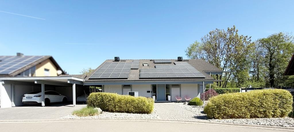 Immobilie in Windesheim - Feldrandlage, A+ und fast 2.000 m² Grundstück: exklusives Wohnen mit Weite und Privatsphäre - Bild 1