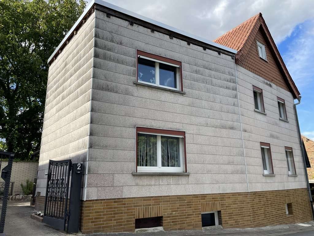 Immobilie in Niddatal - Charmantes Einfamilienhaus mit Remise und schönem Hof - Bild 2