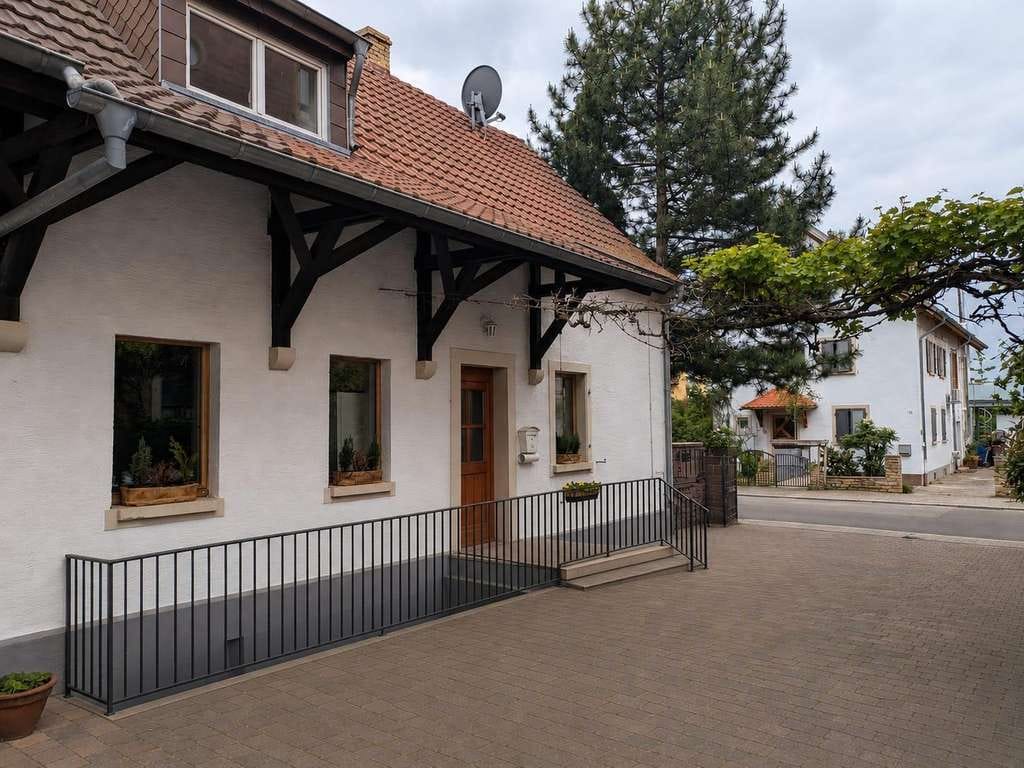 Immobilie in Deidesheim - PRIVAT: Charmantes Stadthaus in Deidesheim - Wohnen, wo die Pfalz am schönsten ist! - Bild 0