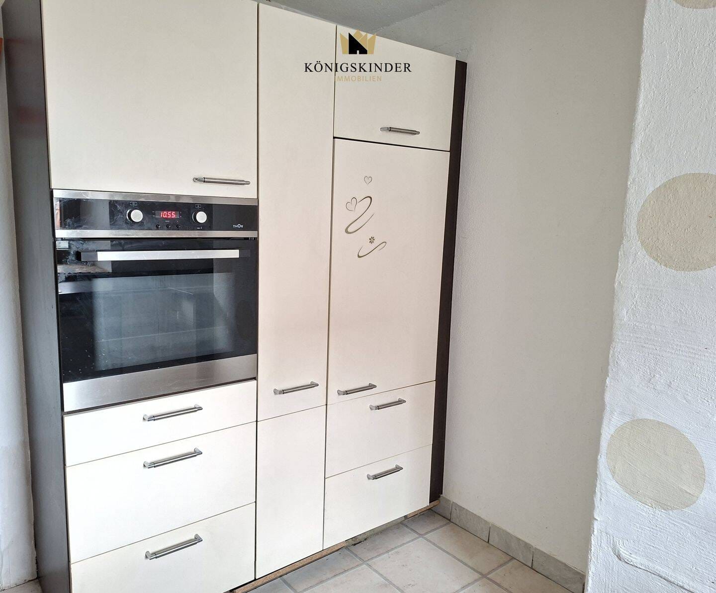 Immobilie in Eutingen im Gäu - Perfekt für den geschickten Handwerker. Renovierungsbedürftiges Haus mit großer Terrasse - Bild 4