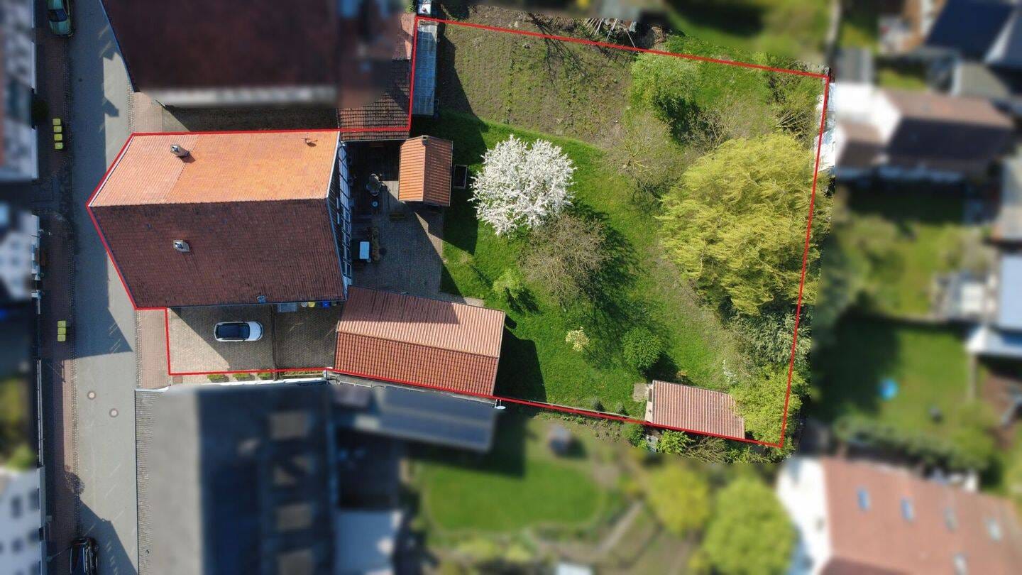 Immobilie in Brakel - Glückstreffer! Die Stadtoase mitten in der Stadt mit viel Grün! - Bild 0