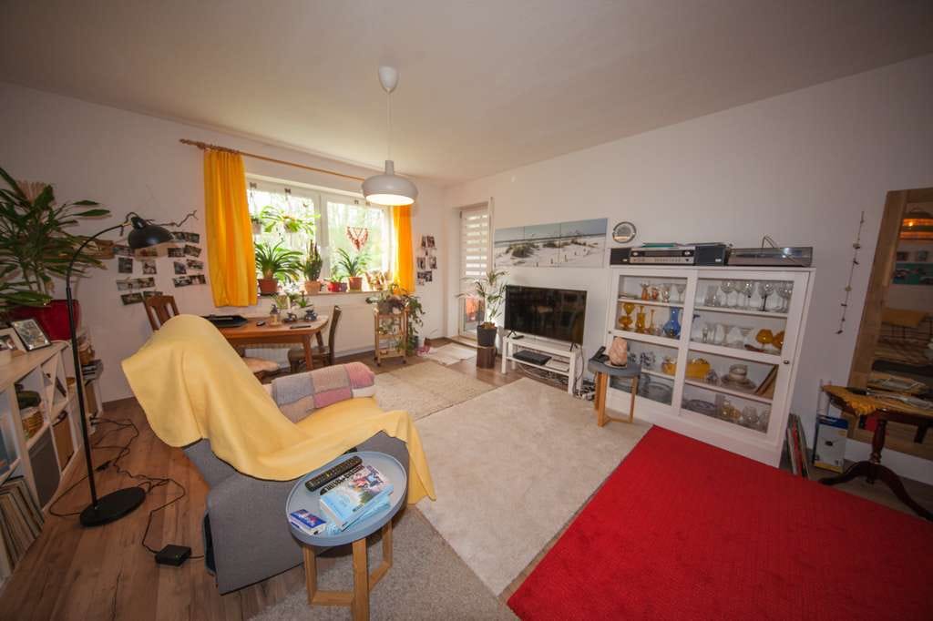 Immobilie in Hildburghausen - Gepflegte 2-Zimmer Eigentumswohnung! Gut und bereits langjährig vermietet! - Bild 2
