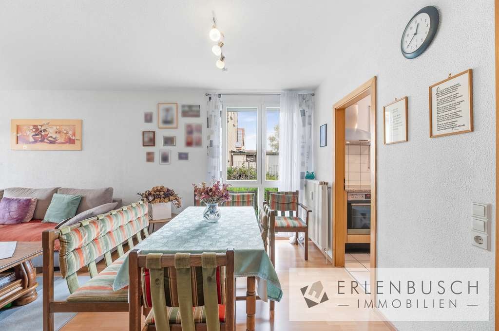 Immobilie in Althütte - Gepflegte 3-Zimmer-Wohnung mit Terrasse, Balkon und TG-Stellplatz - Bild 2