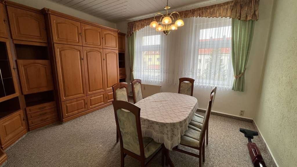 Immobilie in Lunzenau - Gepflegtes Einfamilienhaus mit zwei Wohneinheiten und Ausbaupotenzial in Lunzenau - Bild 2