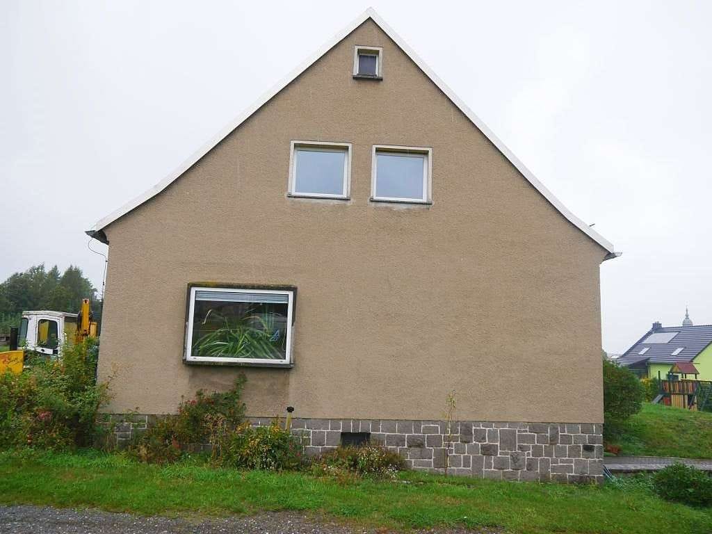 Immobilie in Eppendorf - Einfamilienhaus mit PV-Anlage in ruhiger Wohnlage - Bild 2