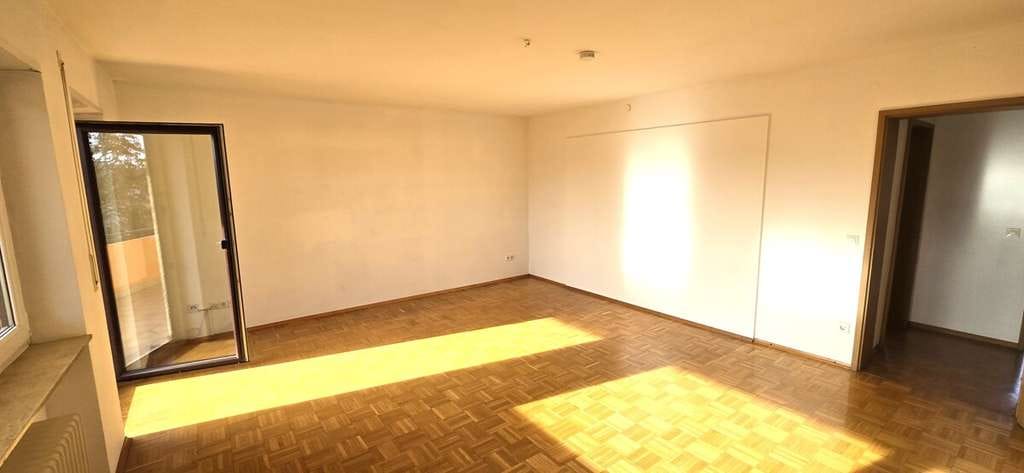 Immobilie in Offenau - Helle 3-Zimmer-Wohnung mit Balkon und traumhafter Aussicht - Bild 1