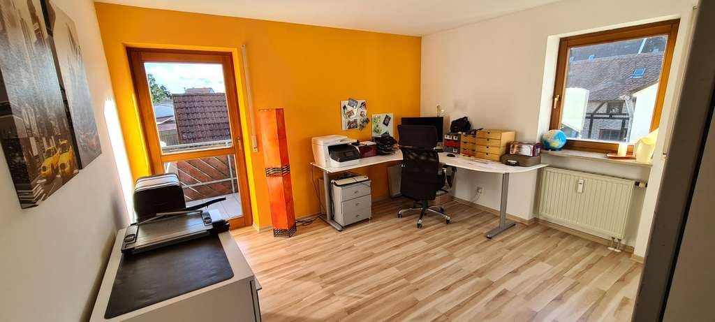 Immobilie in Heilsbronn - Ruhige 3 Zimmer Wohnung in Top Lage - Bild 2