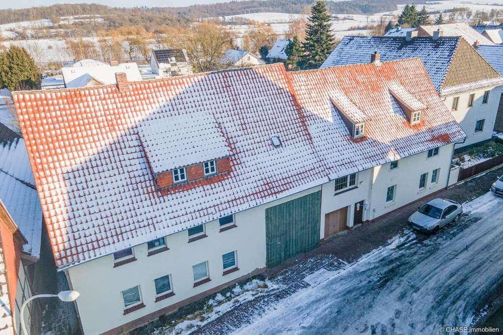 Immobilie in Rollshausen - 2x Einfamilienhäuser mit Entwicklungspotenzial – Teilvermietete Kapitalanlage in Rollshausen! - Bild 2