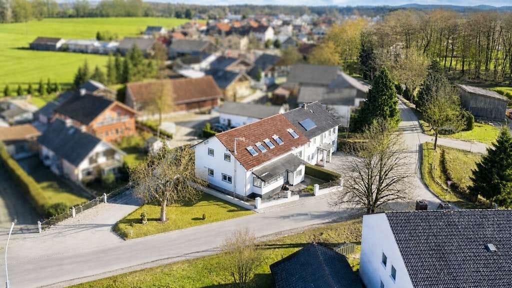 Immobilie in Aholfing - Doppelhaushälfte Selbstnutzung oder Kapitalanlage! bis zu 2 WOE - Bild 0